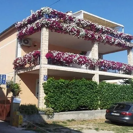 Apartment Zdenka - Cosy For 2-3 Person *