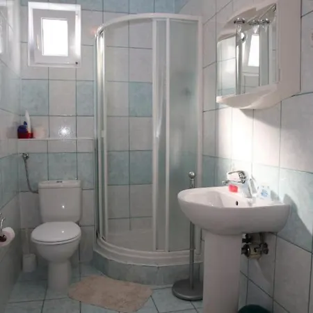Zdenka - Cosy For 2-3 Person Apartment Vodice
