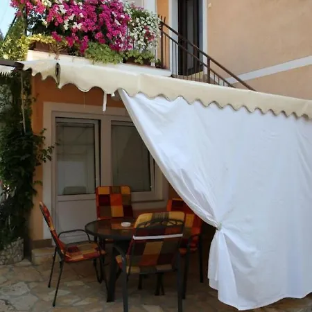 Zdenka - Cosy For 2-3 Person * Vodice