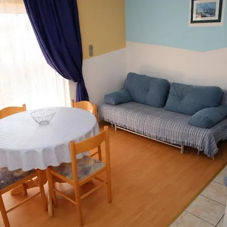 Zdenka - Cosy For 2-3 Person Apartment Vodice